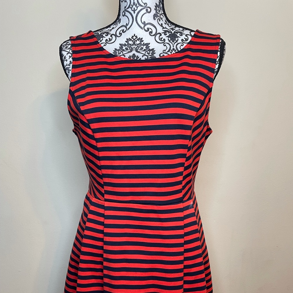 Forever 21 red and navy blue dress with open back and two blue bows